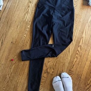 ALO Yoga Black Leggings